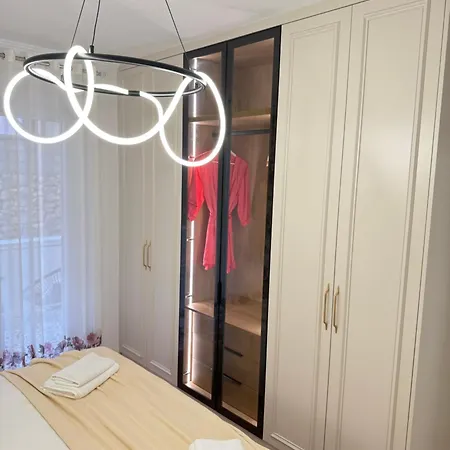 Luxe Апартаменты *